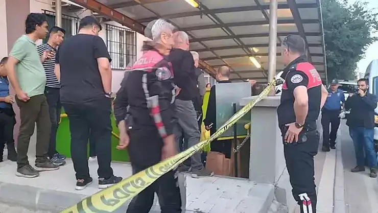 Eski eşini  tabancayla başından vurarak öldürdü