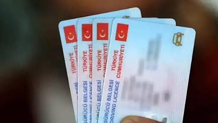 Eski tip sürücü belgelerinin yenilenmesi için son tarih 31 Ekim'e uzatıldı
