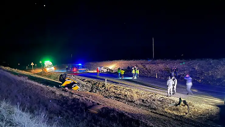 Eskişehir-Afyonkarahisar yolunda iki araç çarpıştı, katliam yaşandı! 1 ölü, 5 yaralı
