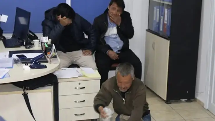 Eskişehir'de 42 bin TL ve döviz toplayan dilenci: 'O mikrofonu alırım kafanda kırarım'