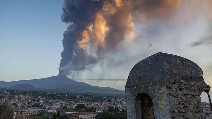 Etna Yanardağı'nda korkutan hareketlilik