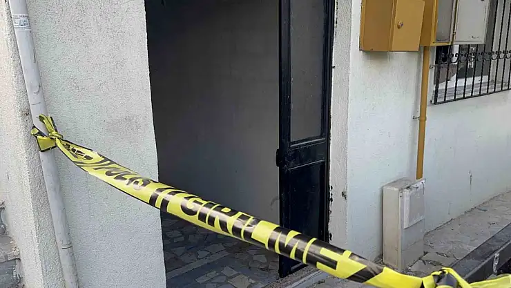 Evde çıkan yangında 2 yaşındaki çocuk hayatını kaybetti