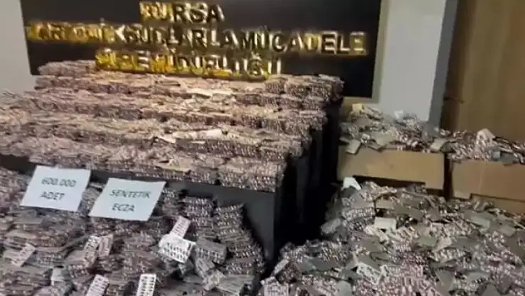 Evinde ve aracında yeşil reçeteye tabi 600 bin adet hap bulundu!
