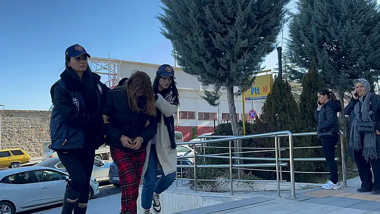 Faciada ölenlerin yakınlarına saygısızlık eden kadın tutuklandı