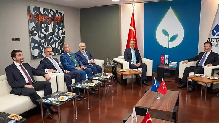 Fatih Erbakan, Ali Babacan'ı ziyaret etti