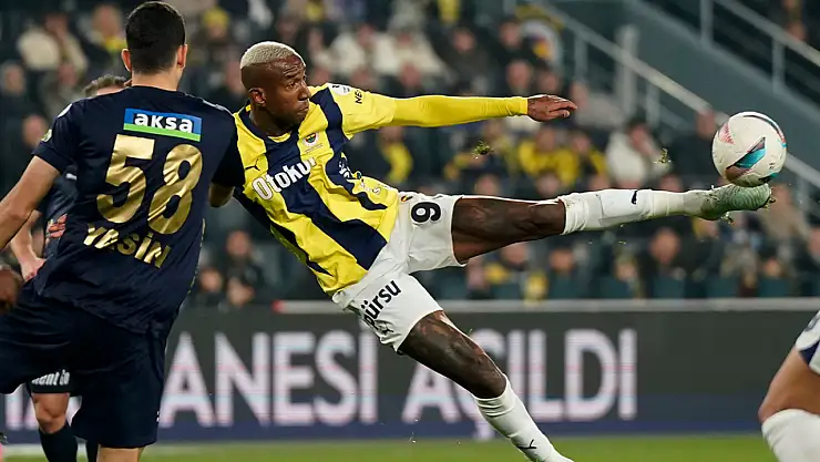 Fenerbahçe, Kasımpaşa'yı Mağlup Ederek Derbi Öncesi Hata Yapmadı
