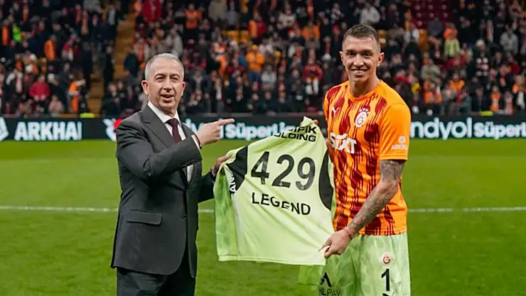 Fernando Muslera, Galatasaray'ın ligde en çok forma giyen oyuncusu oldu