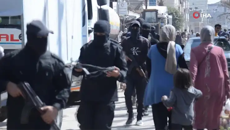 Filistin polisi Gazze'de Yeniden Görev Başında