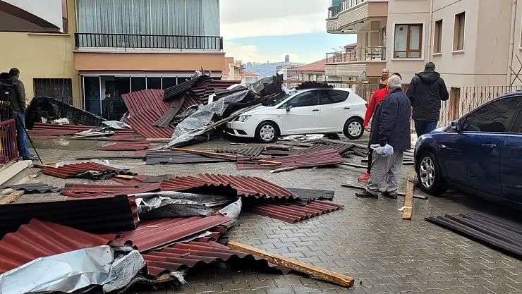 Fırtına Yıktı Geçti! Milyarlarca Lira Zarar Var