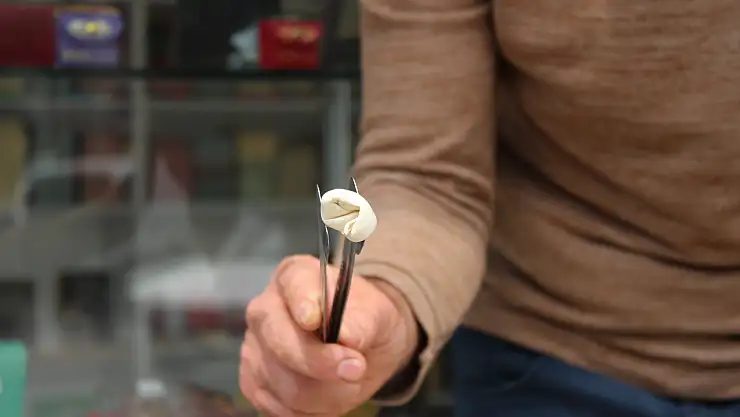 Fiyatı Çeyrek Altını Geçti, Yarım Altına Kafa Tutuyor