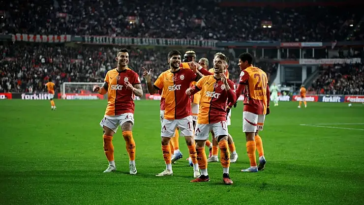 Galatasaray, Samsun'da Kritik Zaferle Zirveyi Sağlamlaştırdı 2-0