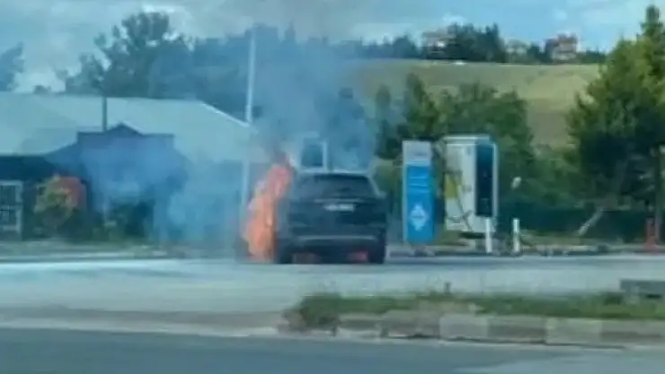 Gaziantep'te Bir TOGG Şarj İstasyonundayken Alev Aldı