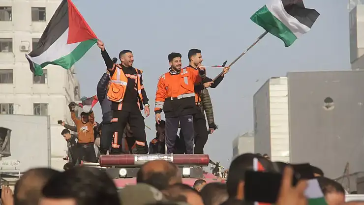 Gazze'de ateşkes yürürlüğe girdi!