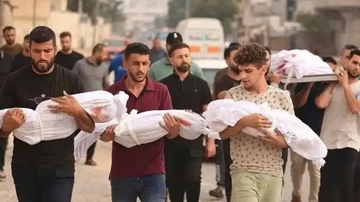 Gazze'de Hastanede 4 Çocuk Açlıktan Öldü