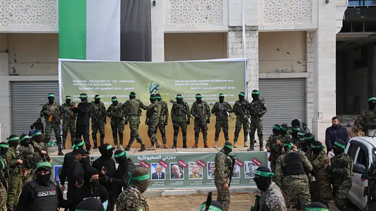 Gazze'deki 4 İsrailli kadın esir asker serbest bırakıldı, Kızıl Haç'a teslim edildi