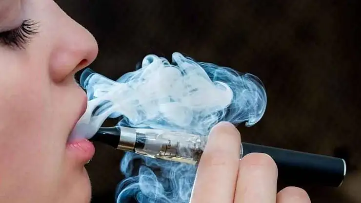 Gençler Arasındaki Gizli Tehlike Elektronik Sigara
