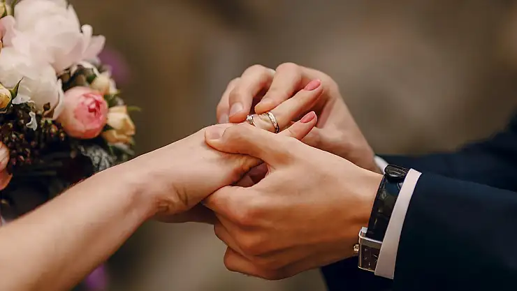 Gençlerin evlenememesinin sebebi belli oldu