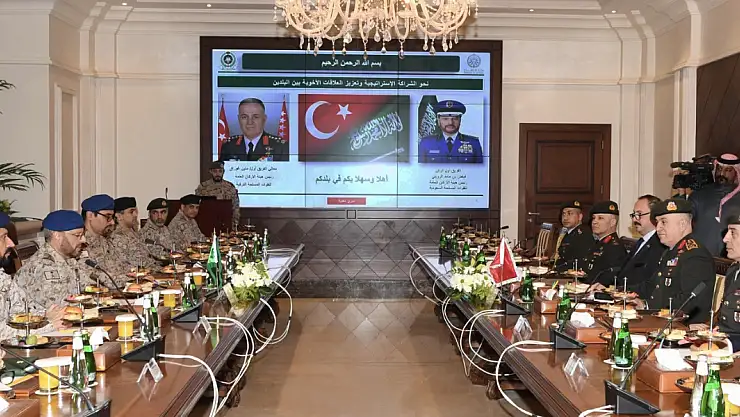 Genelkurmay Başkanı Metin Gürak Suudi mevkidaşı ile görüştü