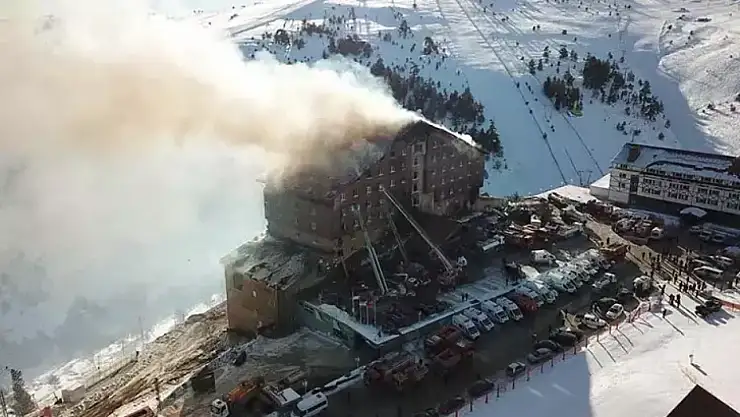 Grand Kartal Otel Yangını İddianamesinde 13 Şüpheliye 1998'er Yıla Kadar Hapis İstemi