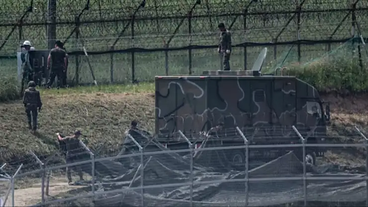 Güney Kore Askerleri Kuzey Kore Askerlerine Ateş Açtı! Savaş Başladı mı?