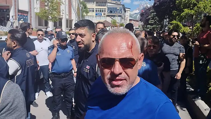 Hakkari'de Kayyum Gerginliği! Polis Amiri Başından Yaralandı