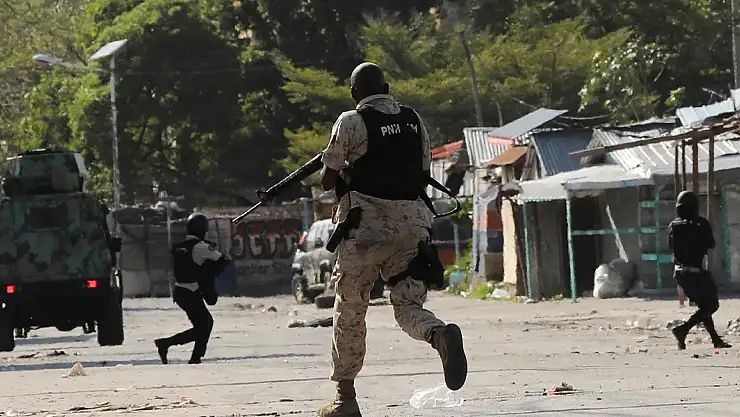 Hapishaneye saldırı düzenlendi 3 Binden Fazla Mahkum Firar Etti