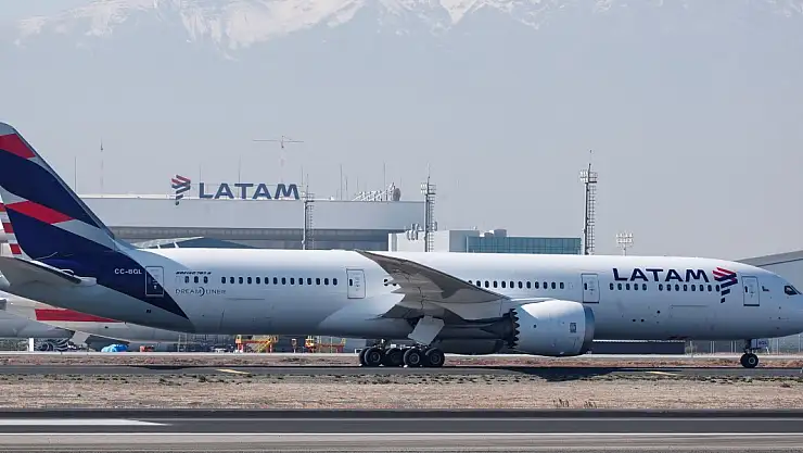 Havada Panik Ani İrtifa Kaybı Yaşayan Uçakta Yolcular Koltuklarından Fırladı