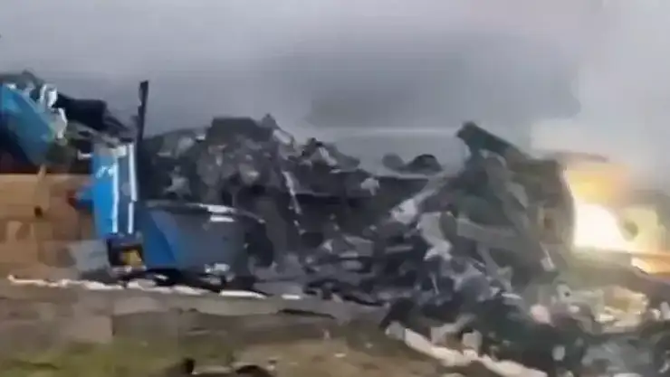 Helikopter, evin üzerine düştü: 5 ölü