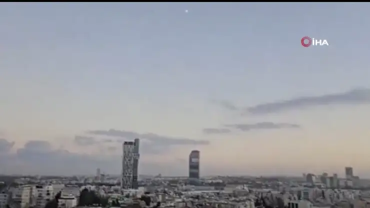 Hizbullah Tel Aviv'deki MOSSAD Binasına Füze Attı