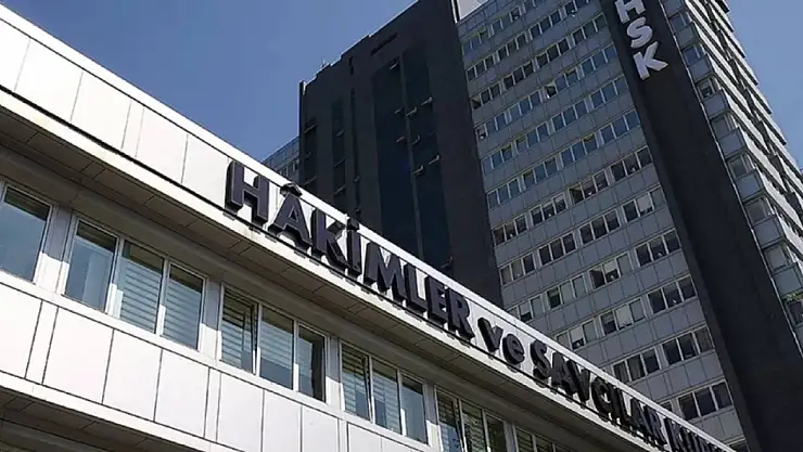 HSK kararnamesi Resmi Gazete'de: 948 hakim ve savcının görev yerinde değişiklik