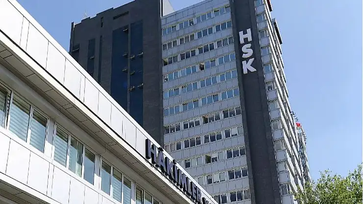 HSK Müfettişi HSK Binasında Boğazından Bıçaklandı! Bıçaklı Saldırıya Uğrayan HSK Müfettişinin Sağlık Durumu Nasıl?