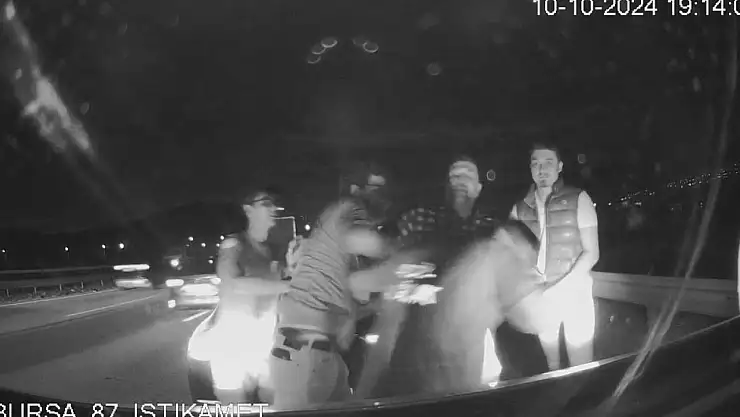 İçinde Kalp Krizi Geçiren Hasta Olan Ambulansın Önünü Kesip Şoförü Yumruklamıştı! Tutuklandı