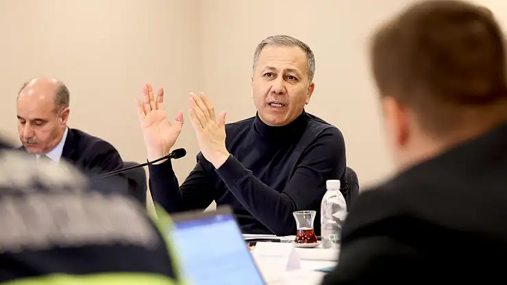 İçişleri Bakanı Ali Yerlikaya: Hız ihlali ile ilgili toplam 848 bin 766 adet işlem yapıldı