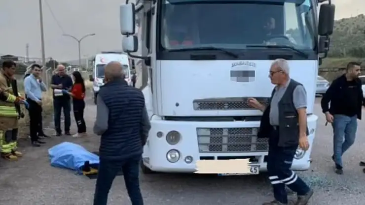 İki kamyonun arasında kalan işçi hayatını kaybetti