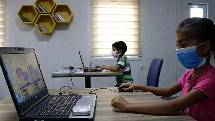İkinci dönem okullar açılacak mı? Uzaktan eğitime mi geçilecek?