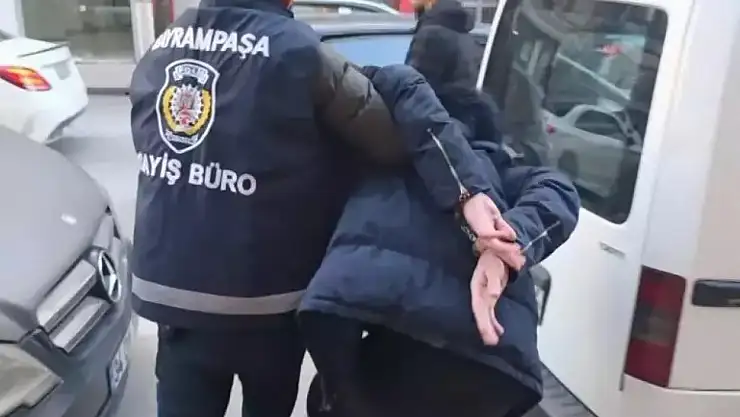 İş yeri müdürünü arkasından defalarca kez bıçakladı!