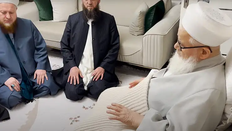 İsmailağa Cemaatinde İbrahim Efendi Şeyh İlan Edildi