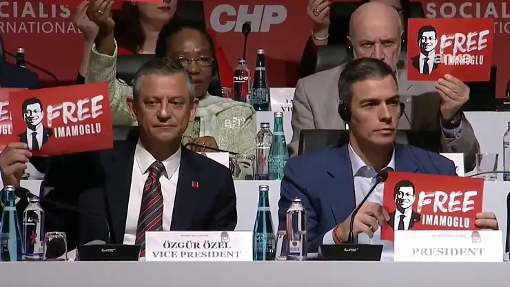 İspanya Başbakanı Sanchez'den 'Free İmamoğlu' yazılı pankart! İmamoğlu'nun mektubu okundu