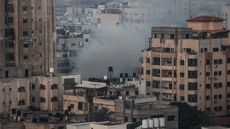 İsrail Aksa üniversitesini vurdu