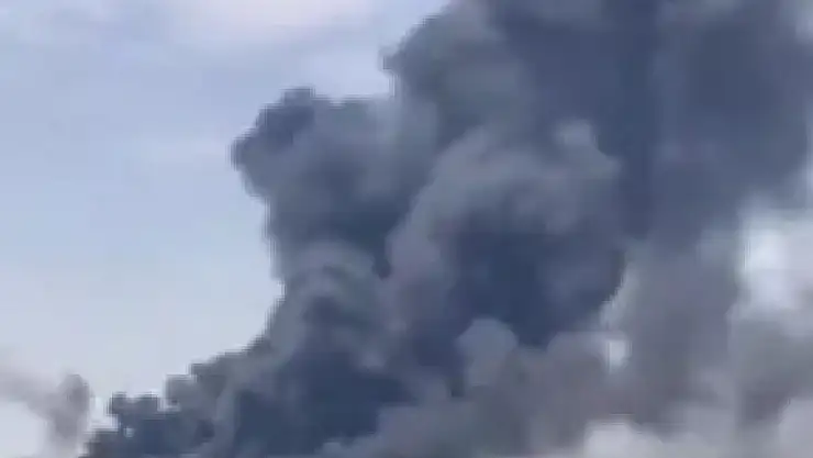 İsrail Devrim Muhafızları üssü ve havalimanını vurdu: Çok sayıda ölü ve yaralı var!