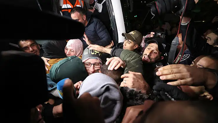 İsrail Esir Tuttuğu 54 Filistinli'yi Serbest Bıraktı! Her Gün İşkence Yaptı, Yemek Vermedi