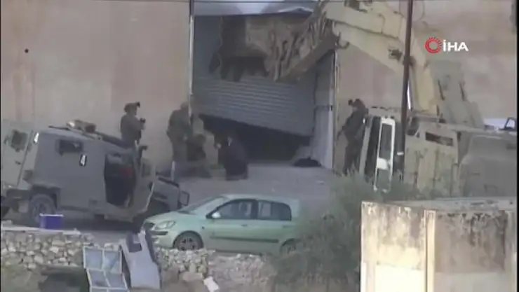 İsrail güçleri teslim olan 2 Filistinliyi infaz etti