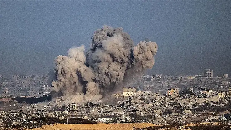 İsrail'in Gazze'de Düzenlediği Saldırılarda 30 Filistinli Öldü