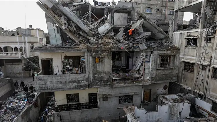 İsrail'in katliamı: Gazze'de hayatını kaybedenlerin sayısı 49 bin 747'ye yükseldi