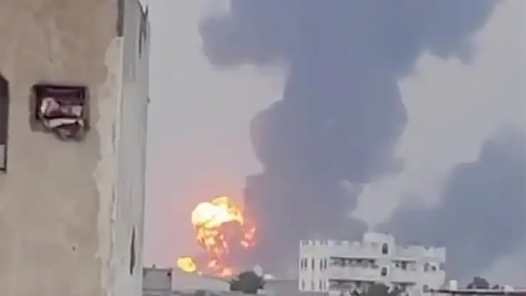 İsrail ordusu Lübnan'ın güneyinde iki bölgeye saldırdı!