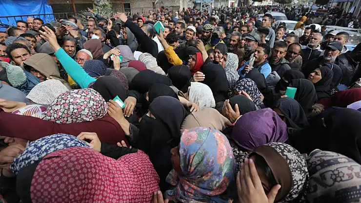 İsrail Yardım Bekleyenlere Saldırdı 7 Kişi Öldü Onlarca Yaralı Var