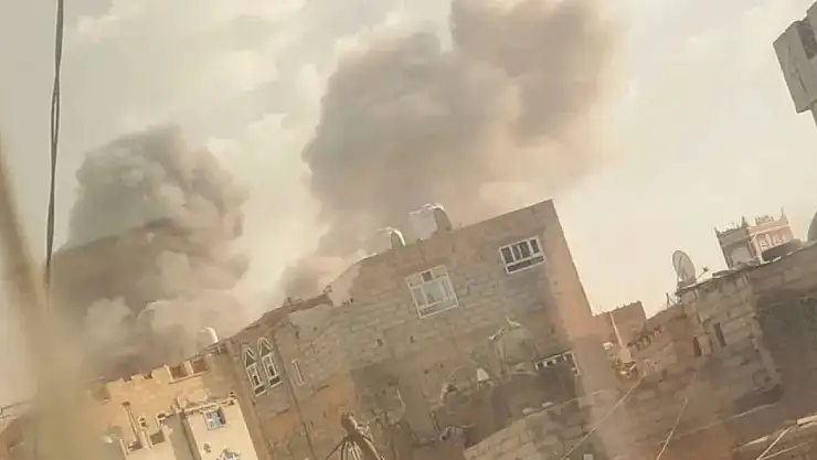 İsrail, Yemen'in Başkenti Sana'yı Vurdu