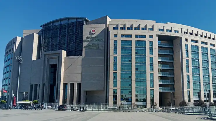 İstanbul Baro Başkanı İbrahim Kaboğlu ve Yönetim Kurulu Üyeleri Hakkında Soruşturma Başlatıldı