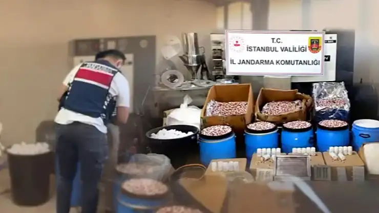 İstanbul'da 847 bin 600 uyuşturucu hap ele geçirildi: 2 tutuklama