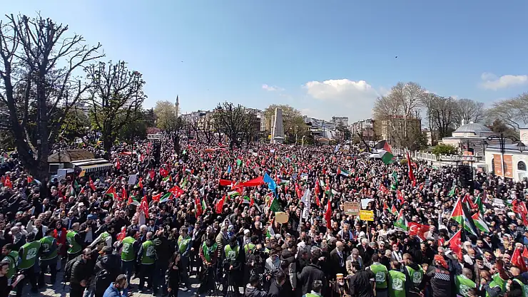 İstanbul'da Filistin'e destek Yürüyüşü Yapıldı